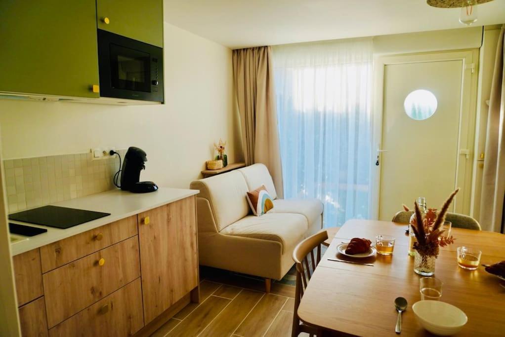Le Bel Iris - Acces Direct Plage Lägenhet Châtelaillon-Plage Exteriör bild
